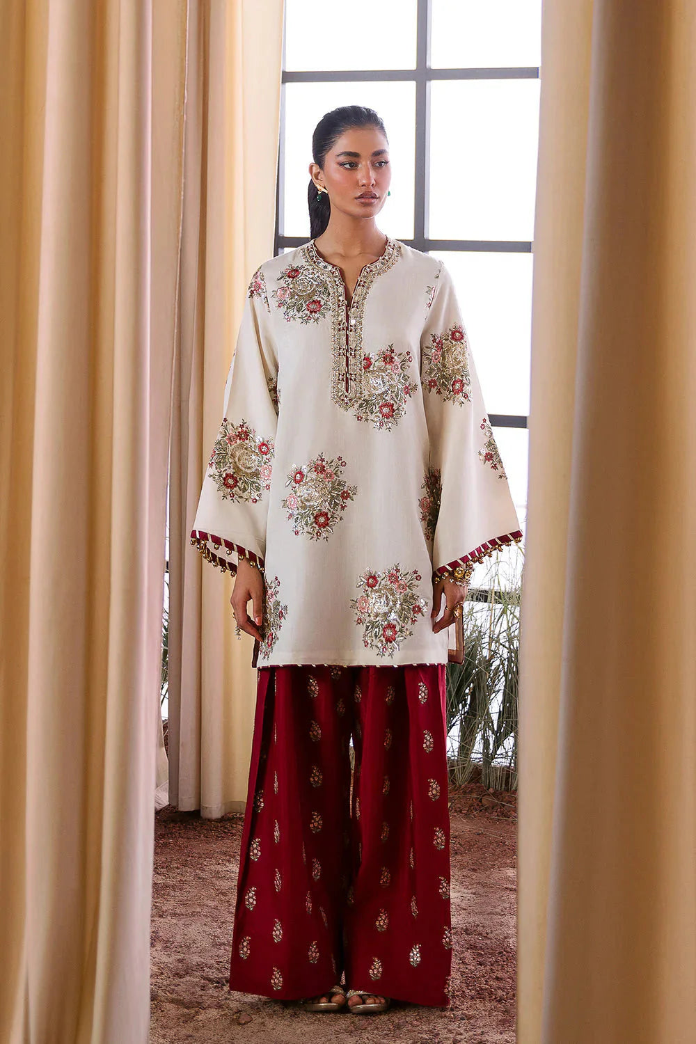Unstitched Embroidered Lawn – 2 PC